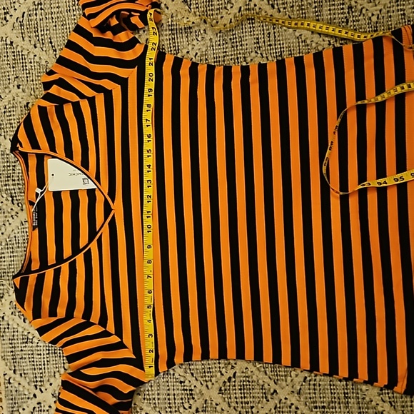 Women's BloomChic V- Neck Top NWT ~ Size 14/16 - Picture 7 of 9